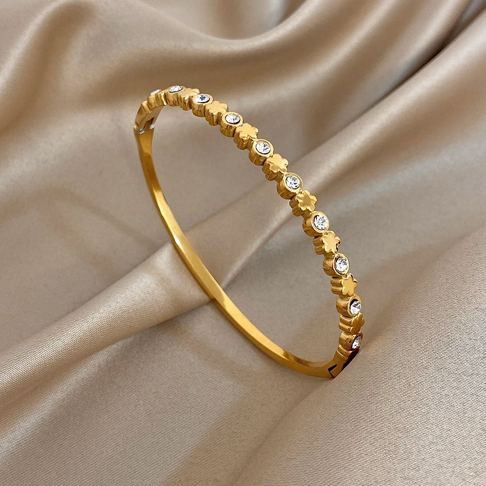 Bracelet manchette torsadé en Zircon incrusté brillant plaqué or 18 carats pour femmes, mode géométrique, étanche, breloques empilables, bijoux cadeaux