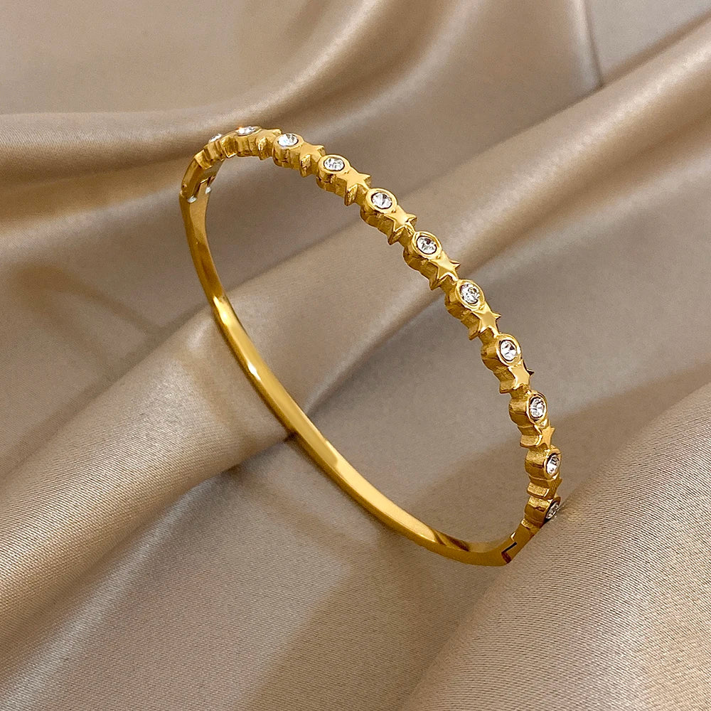 Bracelet manchette torsadé en Zircon incrusté brillant plaqué or 18 carats pour femmes, mode géométrique, étanche, breloques empilables, bijoux cadeaux