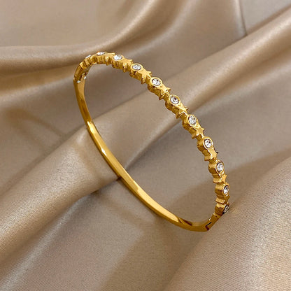 Bracelet manchette torsadé en Zircon incrusté brillant plaqué or 18 carats pour femmes, mode géométrique, étanche, breloques empilables, bijoux cadeaux