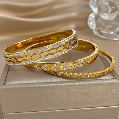 Bracelet manchette torsadé en Zircon incrusté brillant plaqué or 18 carats pour femmes, mode géométrique, étanche, breloques empilables, bijoux cadeaux