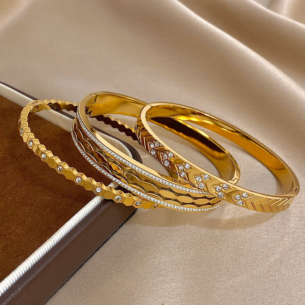 Bracelet manchette torsadé en Zircon incrusté brillant plaqué or 18 carats pour femmes, mode géométrique, étanche, breloques empilables, bijoux cadeaux