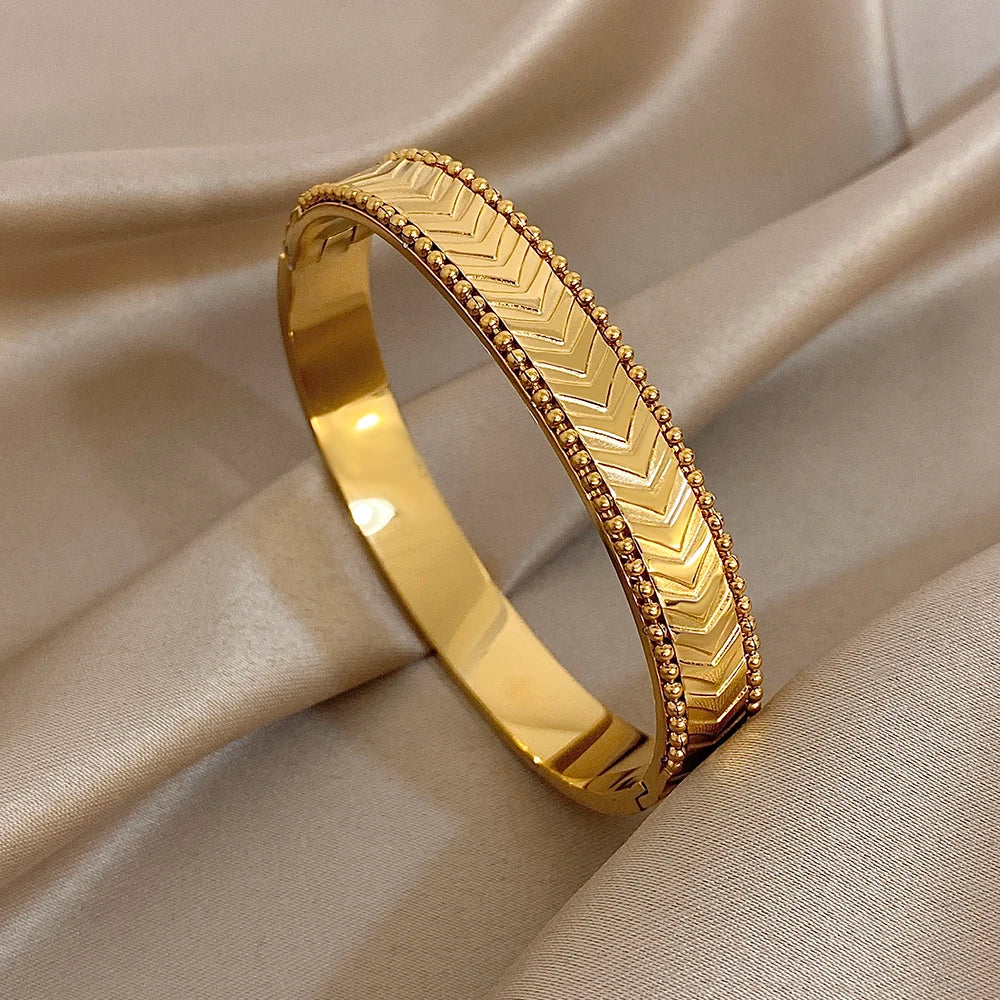 Bracelet manchette torsadé en Zircon incrusté brillant plaqué or 18 carats pour femmes, mode géométrique, étanche, breloques empilables, bijoux cadeaux