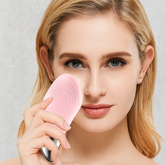 Brosse nettoyante visage | PureDerm - Beautybienetre.