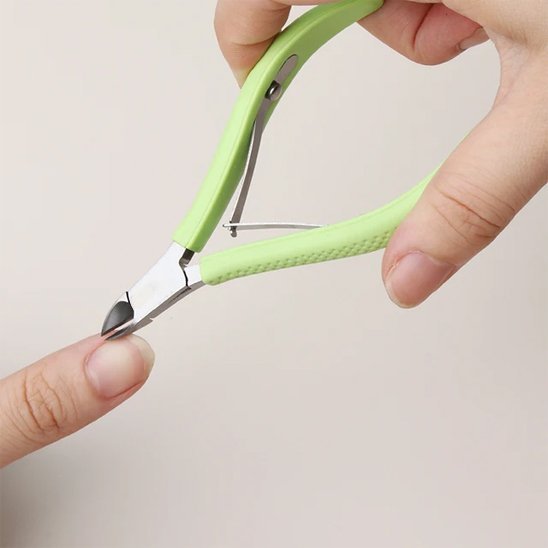 Coupe cuticule | Professionnel - Beautybienetre.