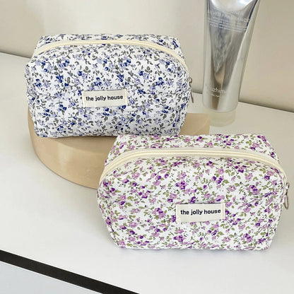 Mini Trousse Maquillage Matelassée Florale Compacte 15x8x10cm | Retouches Rapides Sac à Main 39g - Beautybienetre.