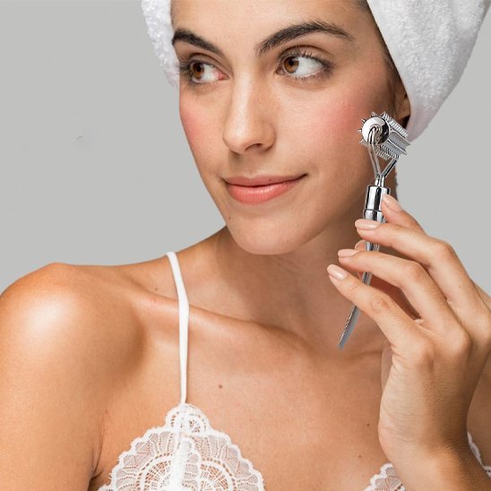 Rouleau de Massage Facial | Éclat & Anti - Âge - Beautybienetre.